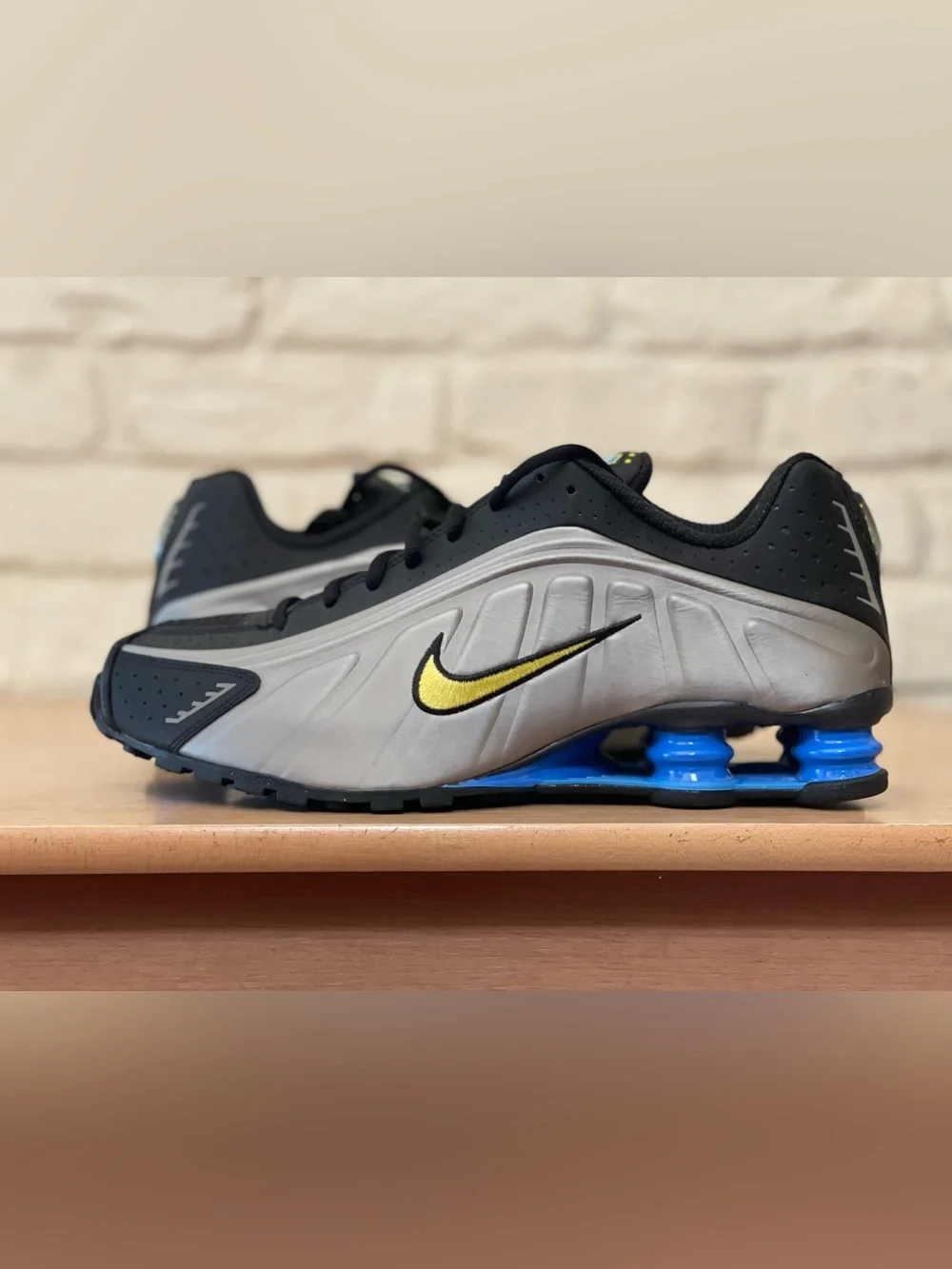 Nike Shox R4 Shoes 